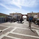 Apartment Les Caraibes By Interhome La Londe-les-Maures