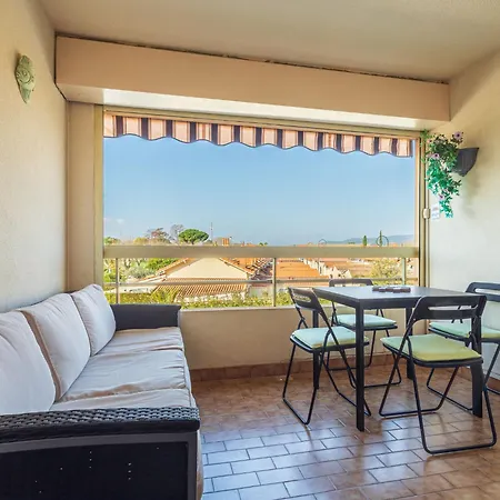 Les Caraibes By Interhome * La Londe-les-Maures